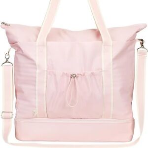 New in Bag - Deluxe Travel Tote from Thirty One in pink